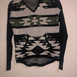 3/🔟 Hooded sweater with pocket